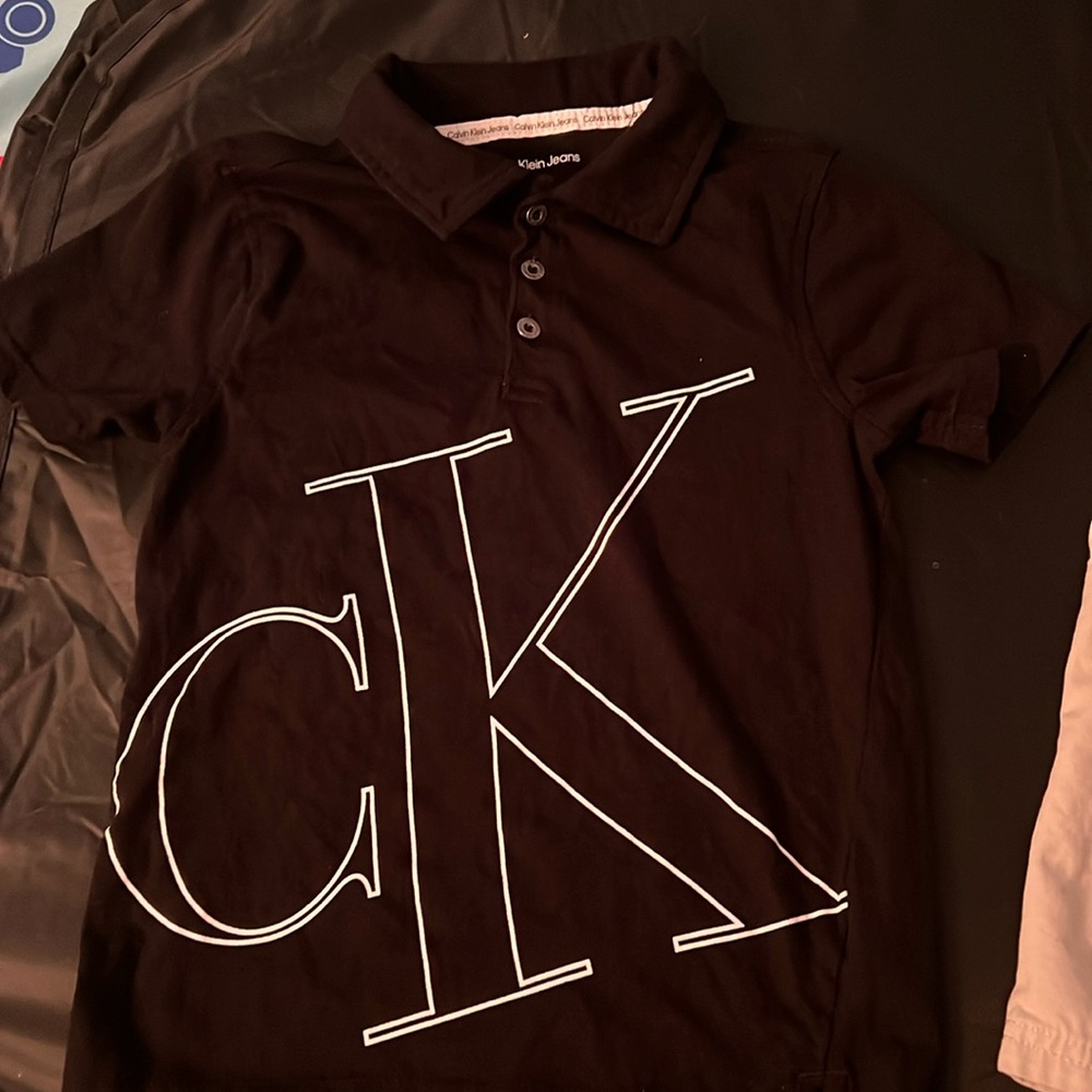 Calvin Klein great condition wore one time boys set size 6